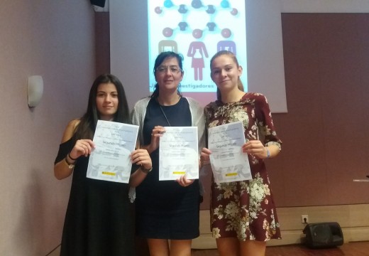 O Ministerio de Educación outórgalle a dúas alumnas do IES Maruxa Mallo o segundo premio no XXIX Certame de Xoves Investigadores